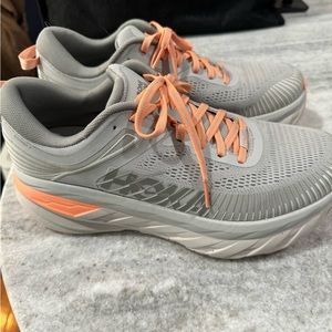 Hoka Bondi wide running shoes size 9